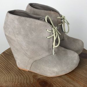 Steve Madden Brown Wedged Booties